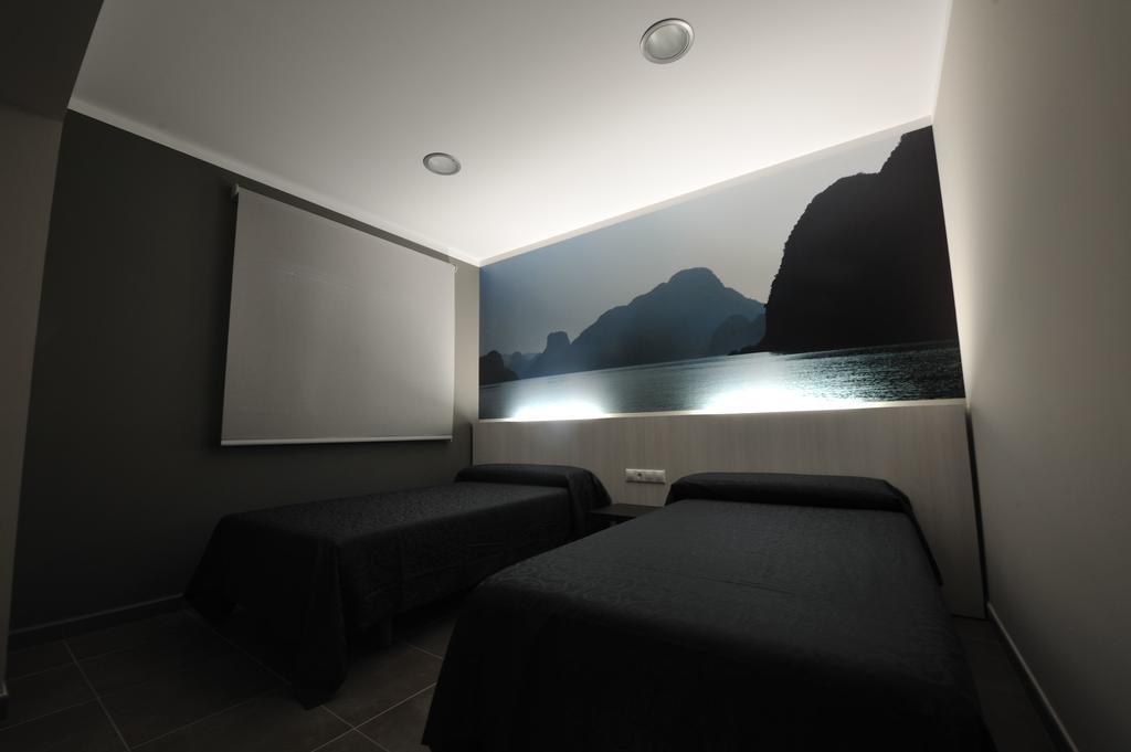 Aparthotel Meseguer Alcaniz Phòng bức ảnh