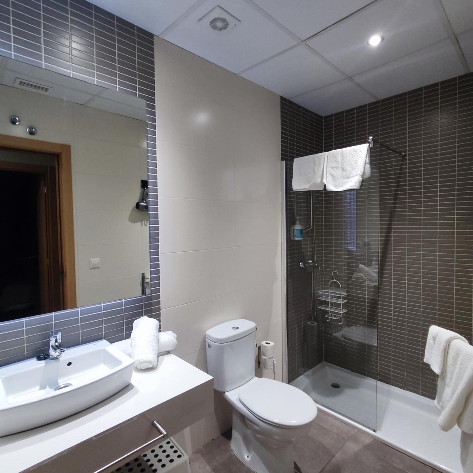 Aparthotel Meseguer Alcaniz Ngoại thất bức ảnh
