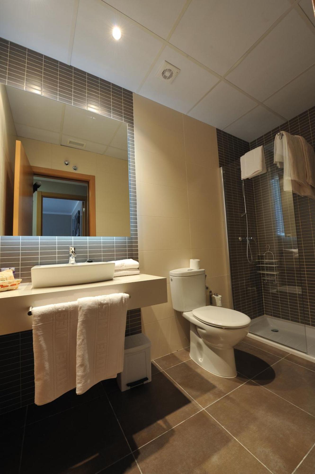 Aparthotel Meseguer Alcaniz Phòng bức ảnh